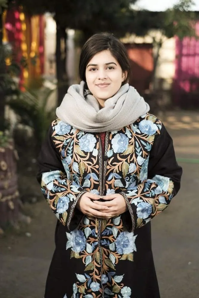 Grey Color Texture Semi pashmina Ladakhi Wool Shawl Is Known For Its Softness.