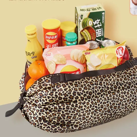 Portable recyclable folding shopping bag